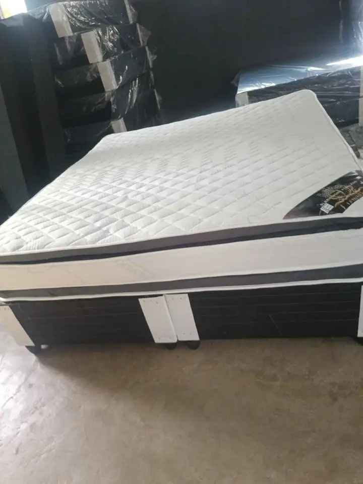 Double Bed - Image 3